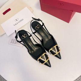 Picture of Valentino Shoes Women _SKUfw155759508fw